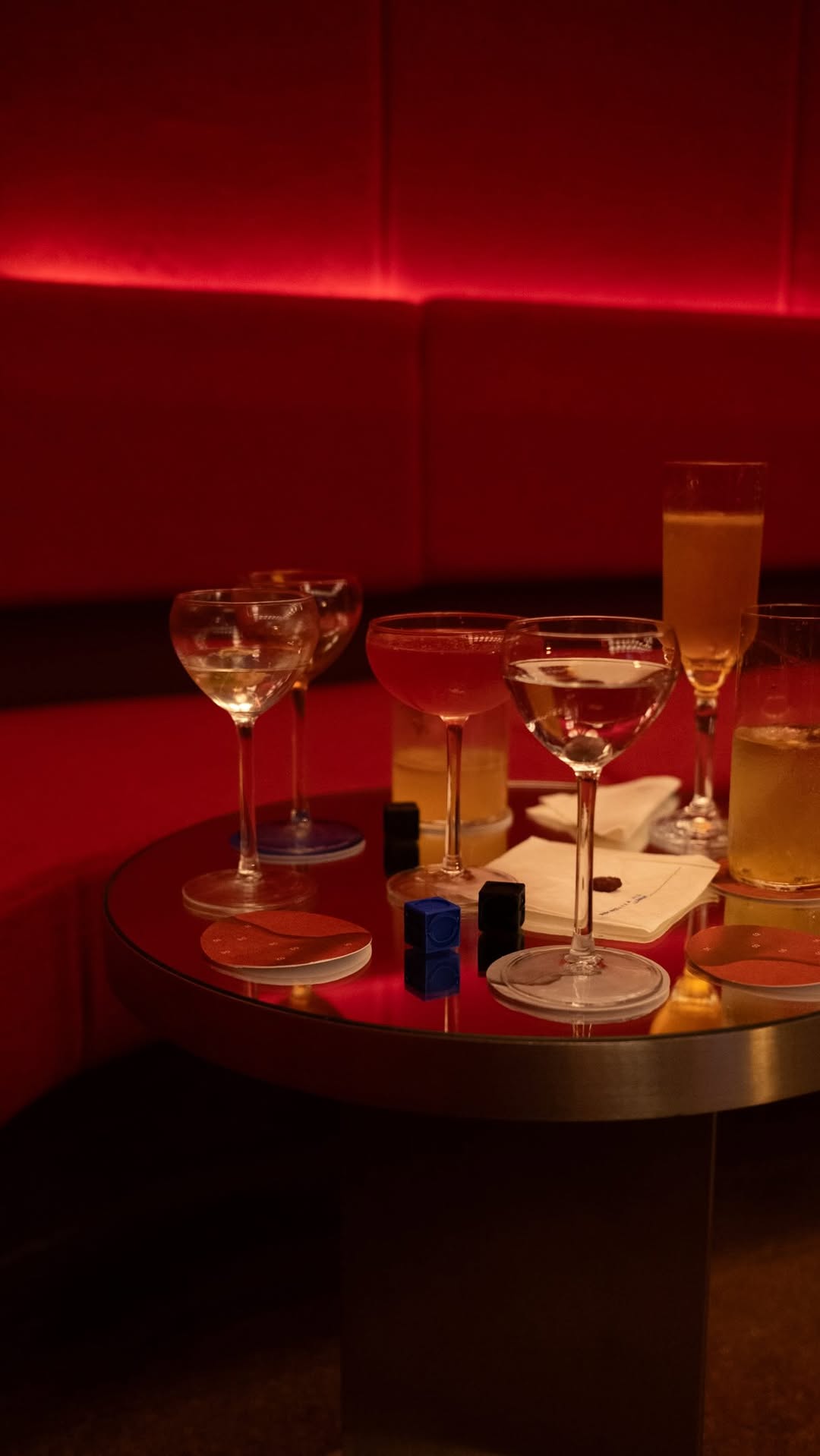 Rosso: atmospheric shot of bar drinks