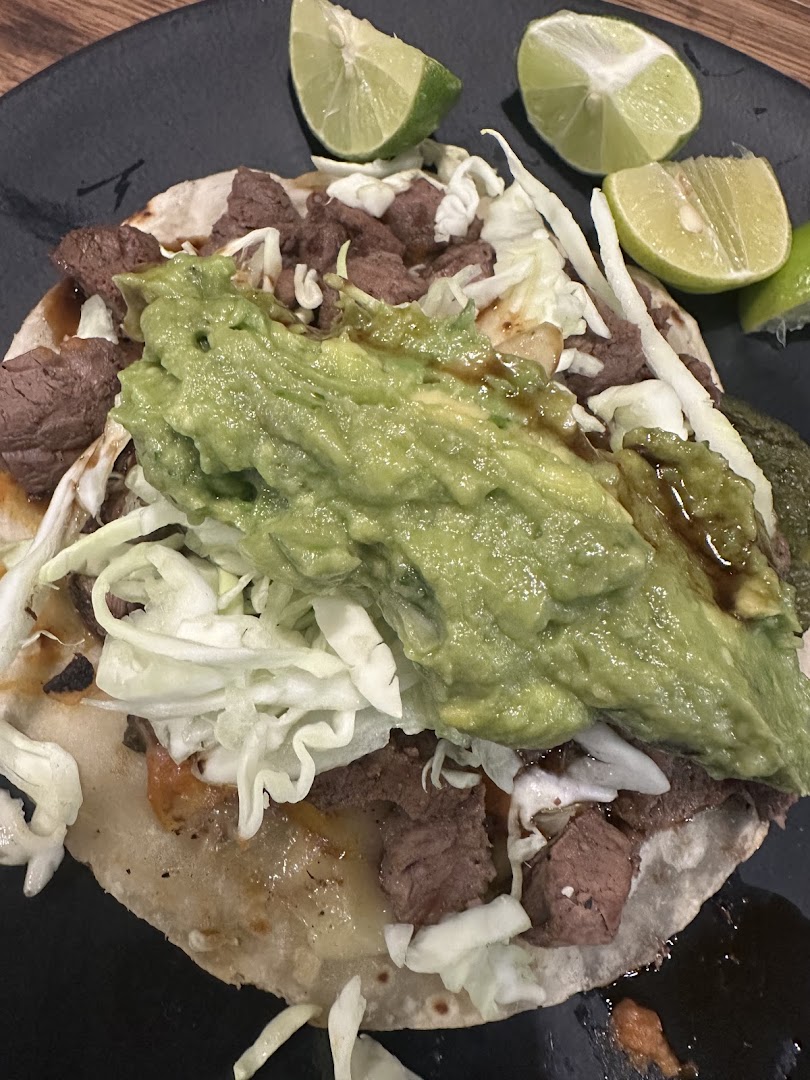 Tacos de Armando: appetizing, high-quality food photo