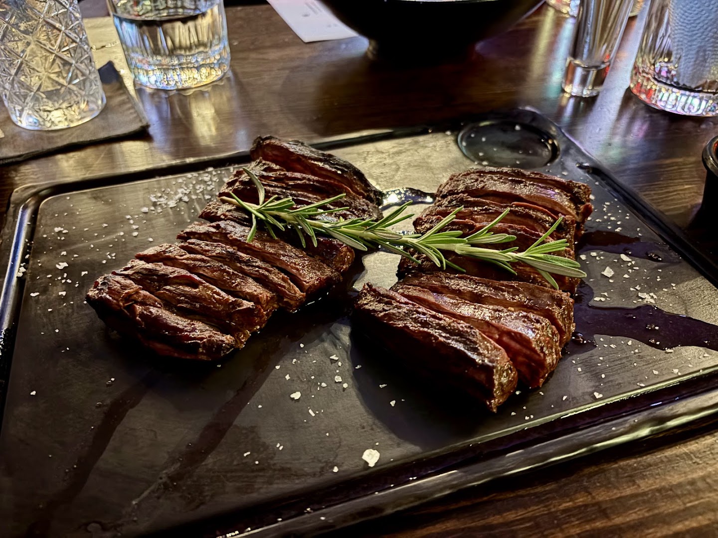 Brutal Kitchen Bar: appetizing, high-quality food photography