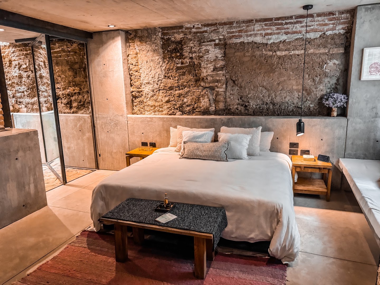 Becino: high quality hotel room photo