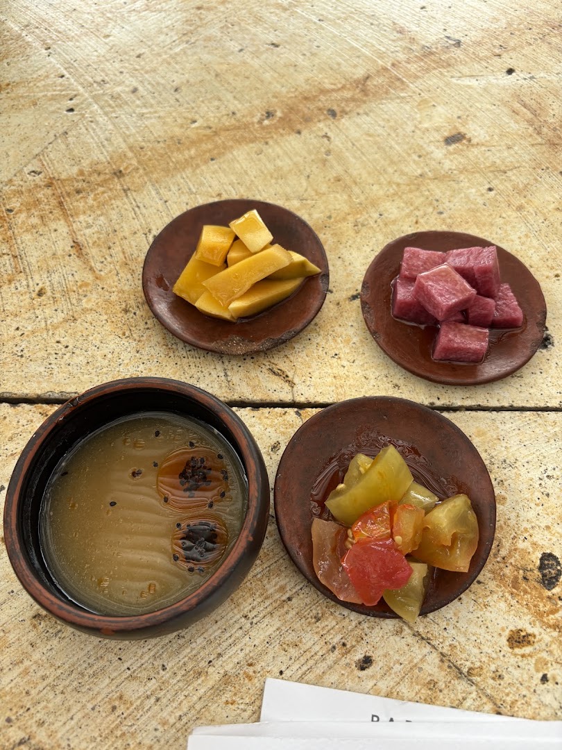 Labo Fermento: appetizing food presentation