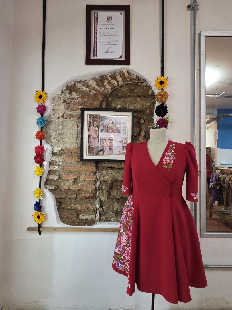 Lari guie' Arte: attractive display of shop product