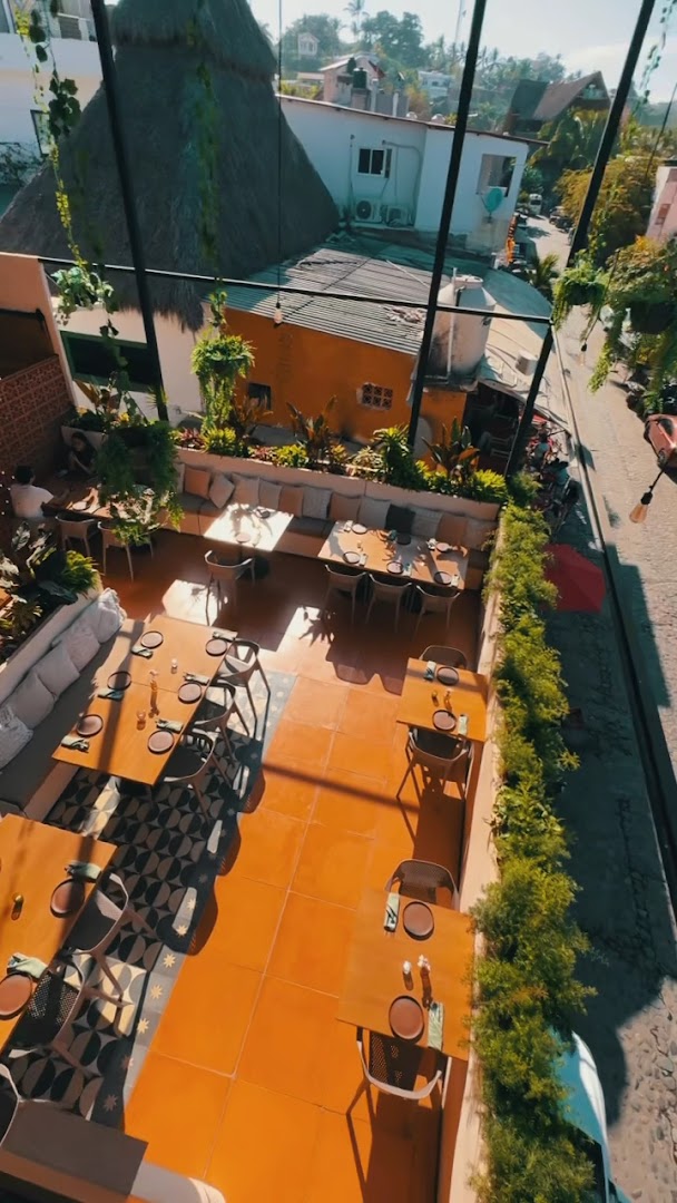 Alto Alto: attractive, high-quality terrace view