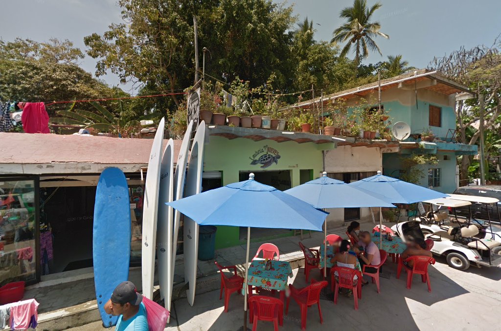 Maja: shop exterior and atmosphere