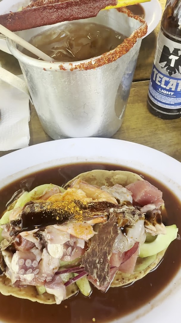 Los Morros: appetizing food and drink photo