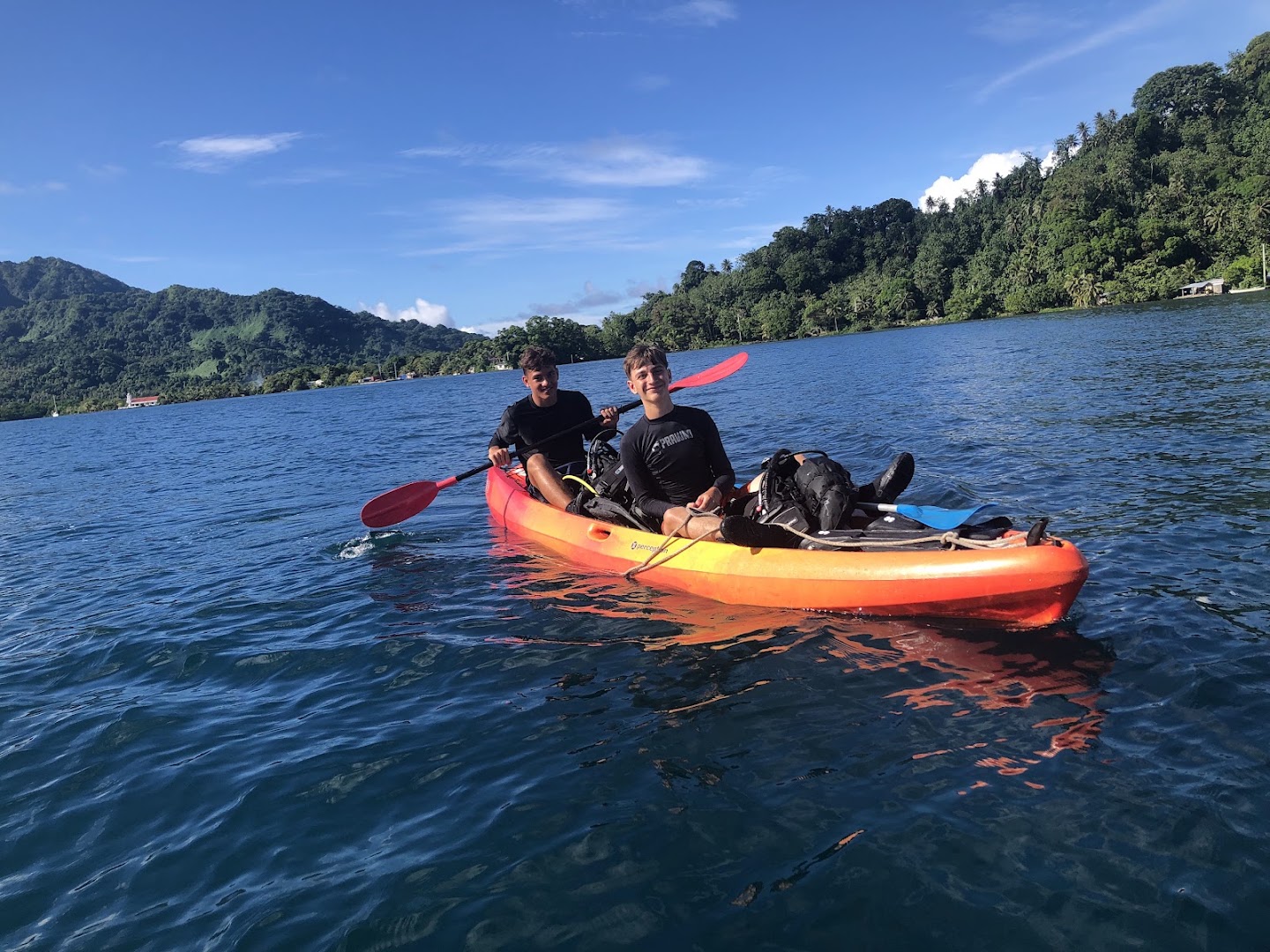 Micronesia Eco Divers: customers enjoying the activity