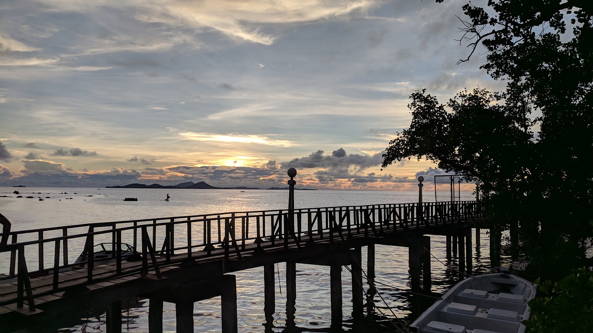 Mangroove Bar: beautiful atmospheric venue terrace view