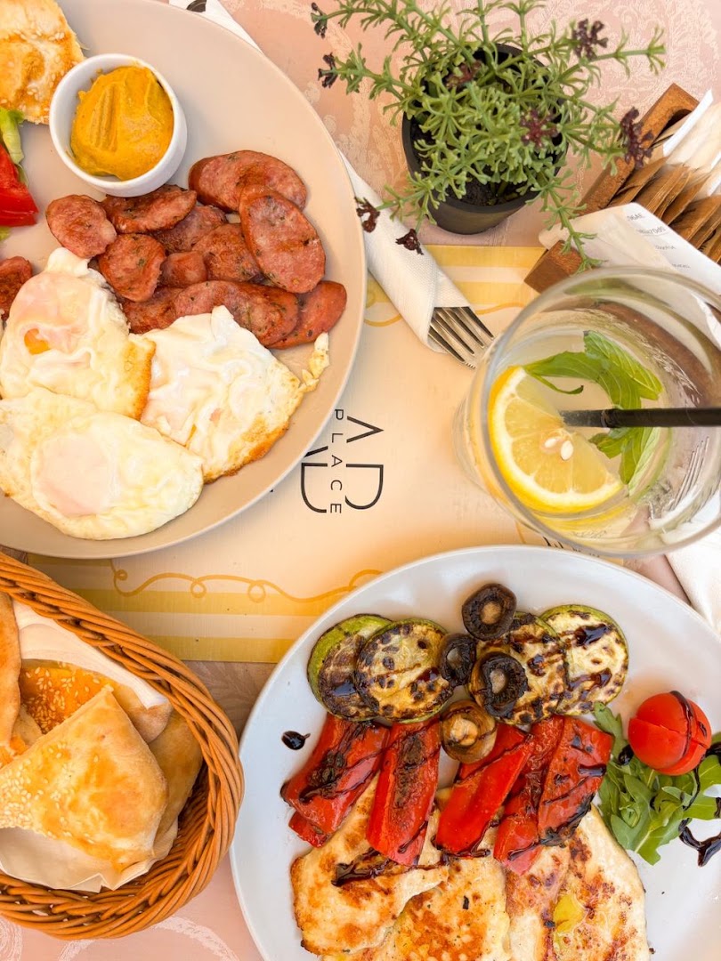 AB Place: appetizing, high-quality food photography