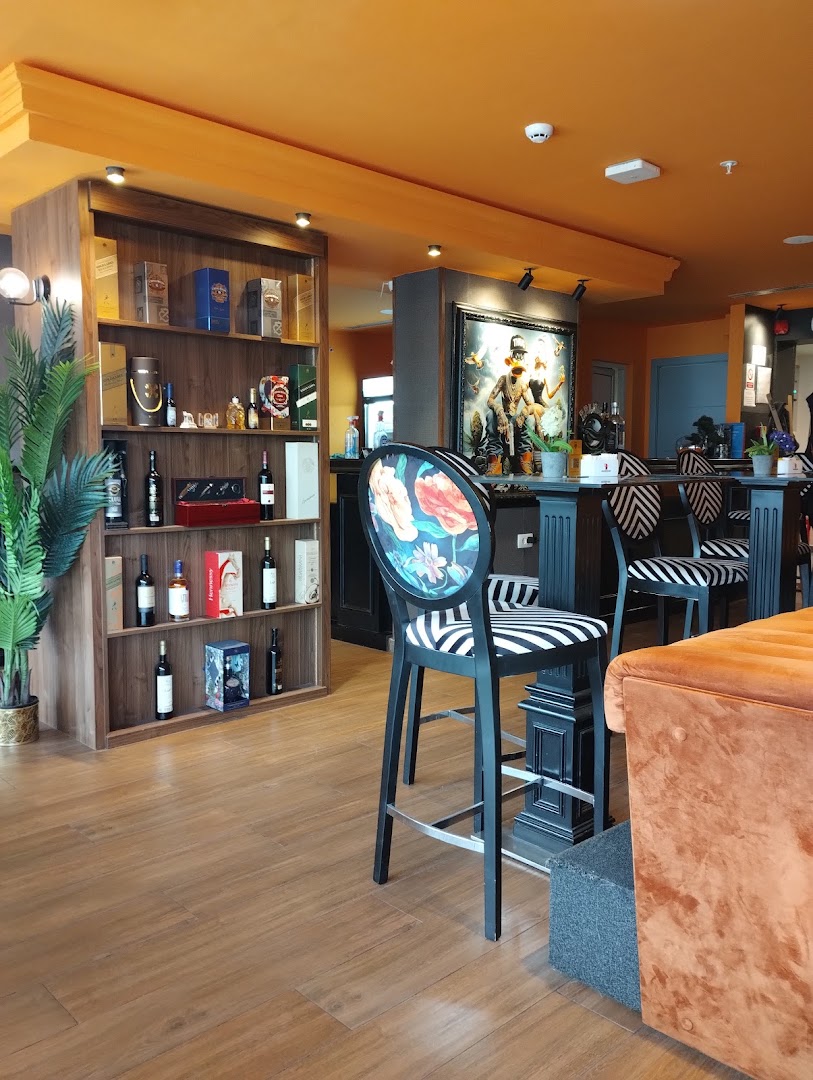 Bistro Bar Vuk: clear, inviting interior atmosphere