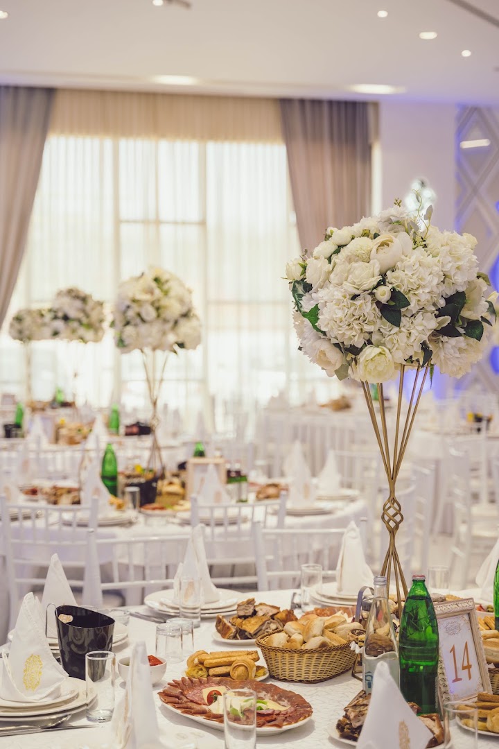 Exclusive Restaurant & Event Centar: elegant restaurant event setup