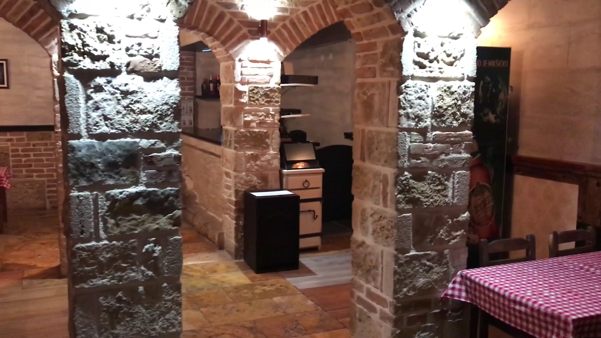 Antioch Restaurant: restaurant interior and atmosphere