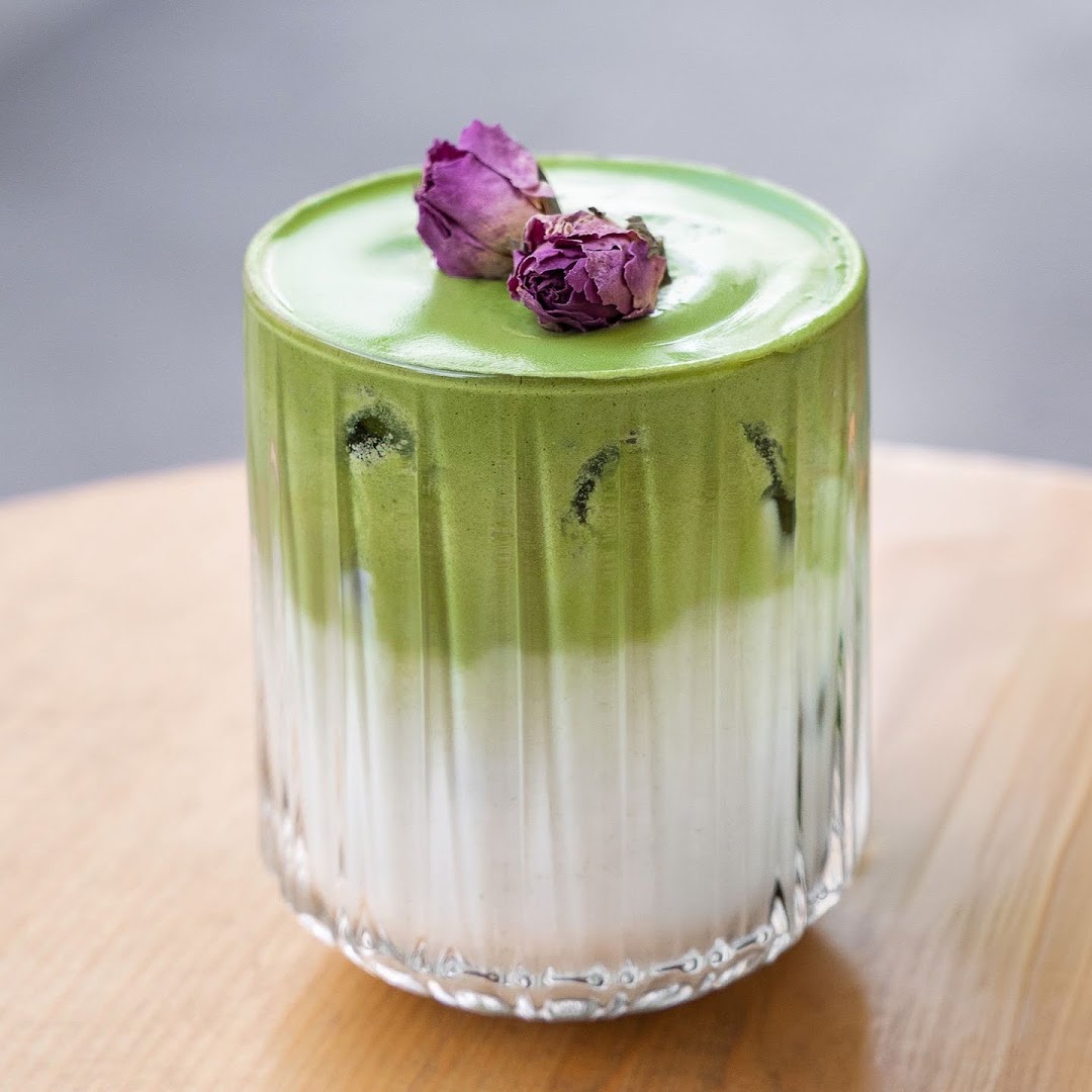 Oliva: high quality, professional drink photo