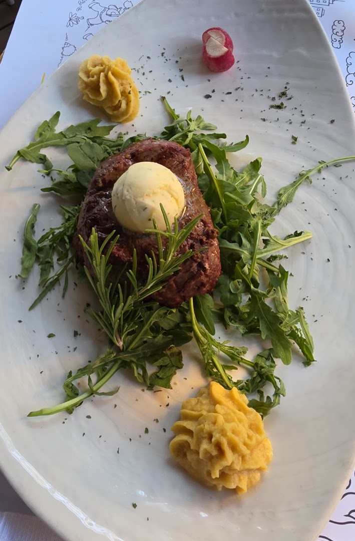 Steakhouse Grill, Fish & Meat: appetizing, high-quality food photography