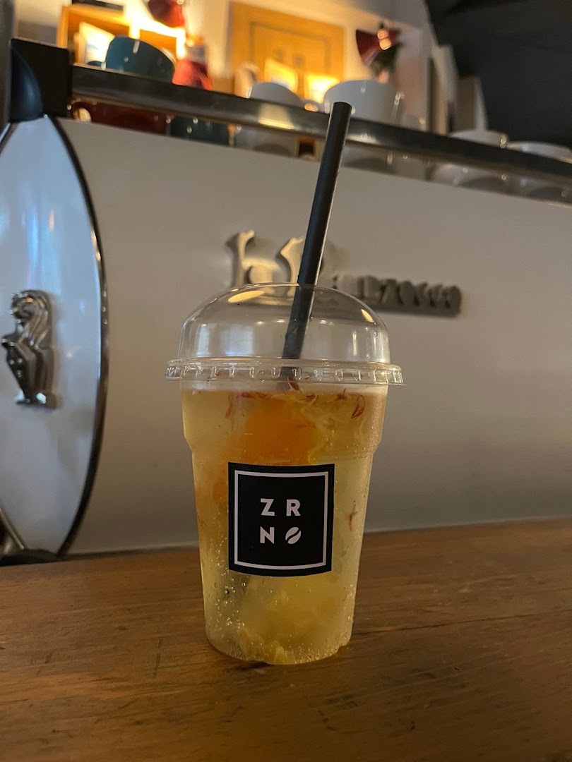 Zrno: clear photo of branded drink