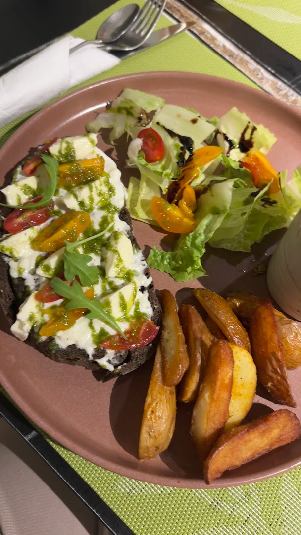 Browse Coffee & Brunch: appetizing photo of brunch dish