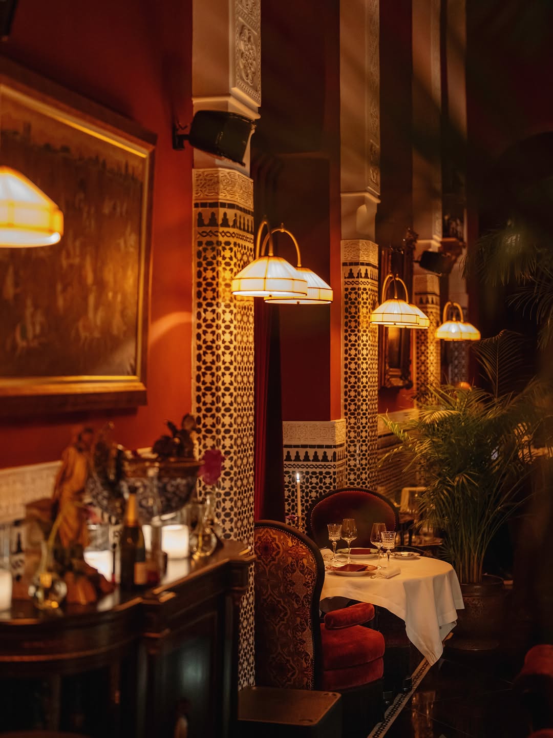 SABO: beautiful atmospheric interior shot