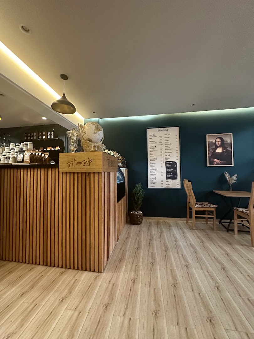 Friends Coffee Shop & Bakery: clean, professional interior shot