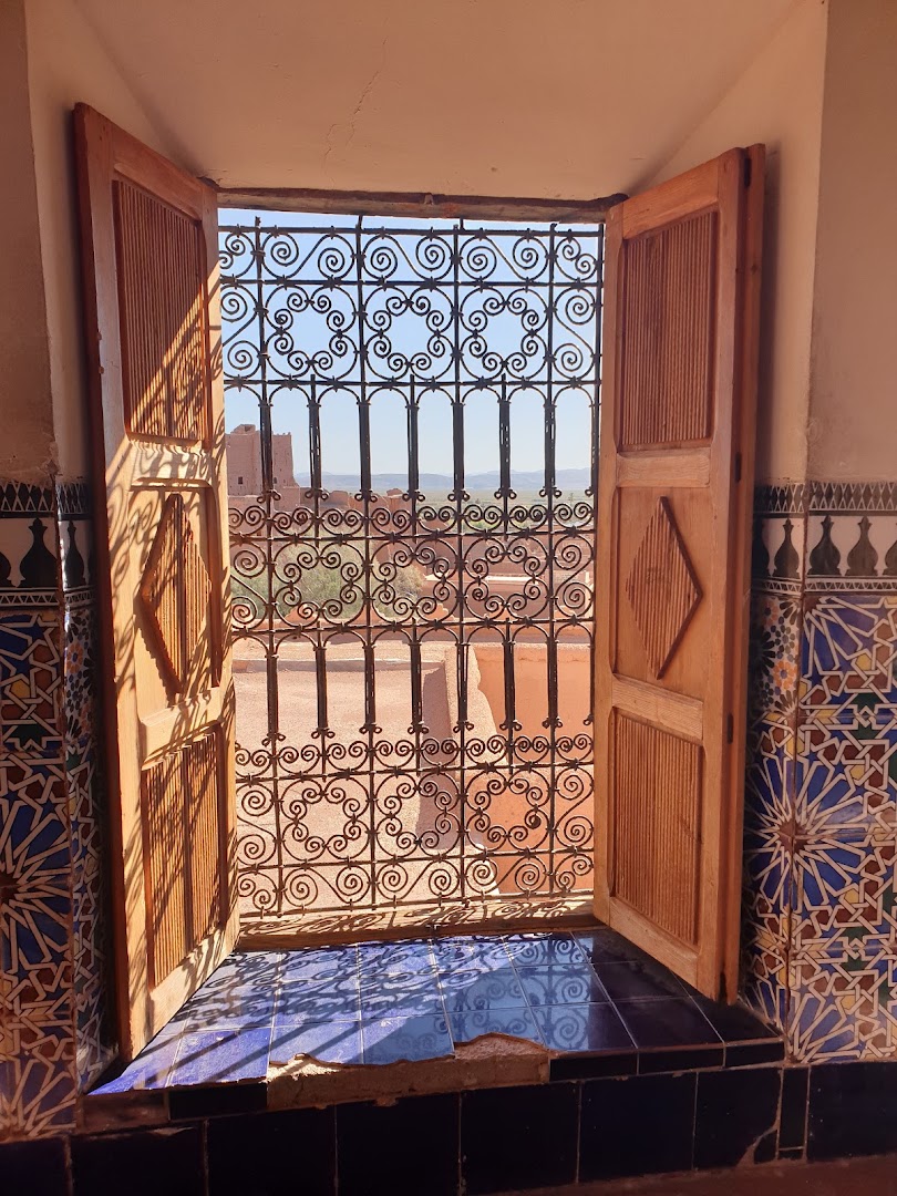 Kasbah Taourirt: beautiful architectural detail and view