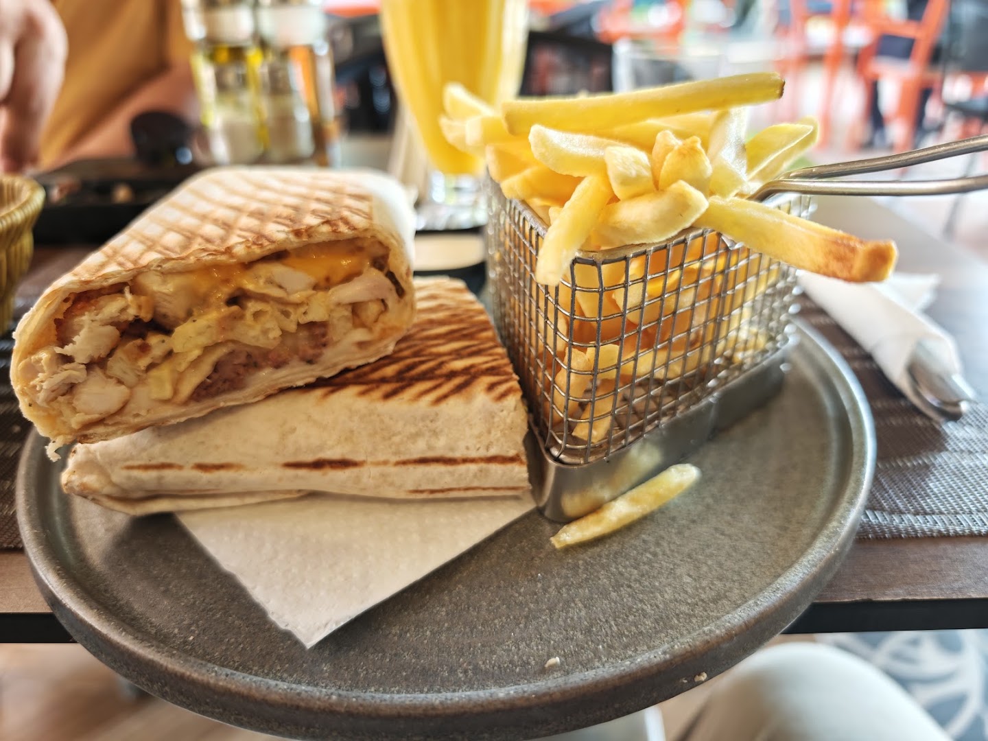 The Full Sun: appetizing photo of restaurant food