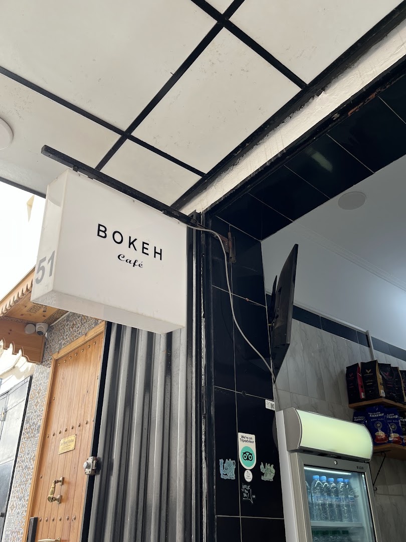Bokeh Café: clear signage identifies the venue