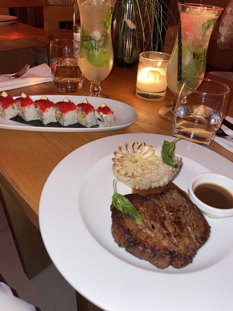 Lime Tree: appetizing food and drink presentation