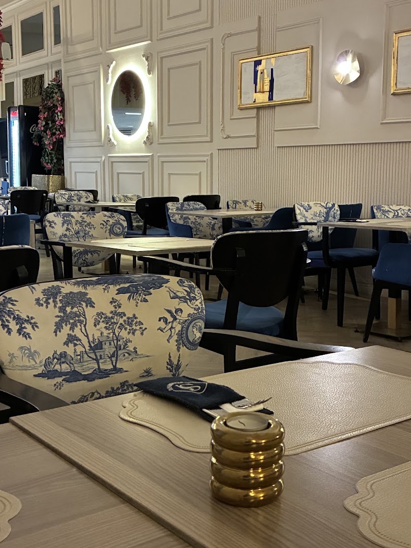Shakerato: clear, inviting interior atmosphere
