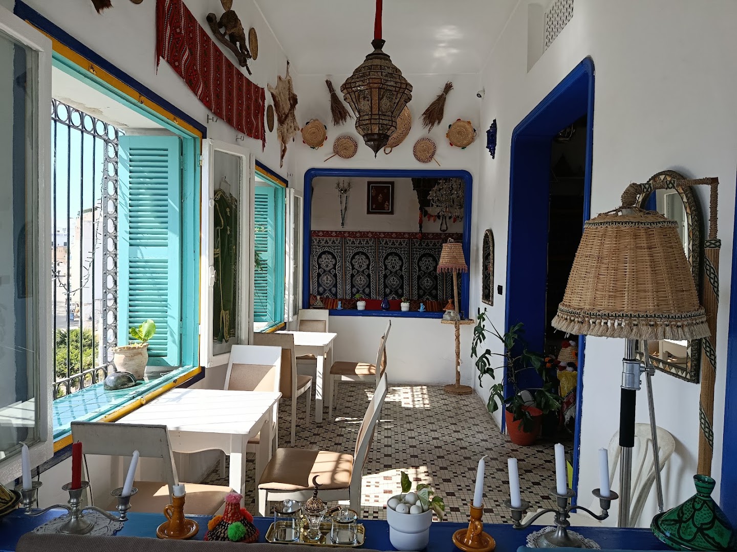 Borj El Hafa: clear, inviting interior atmosphere