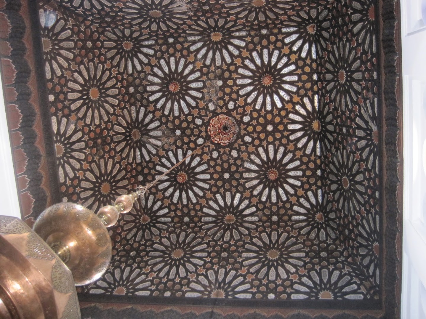 Dar Sanaa: beautiful architectural ceiling detail