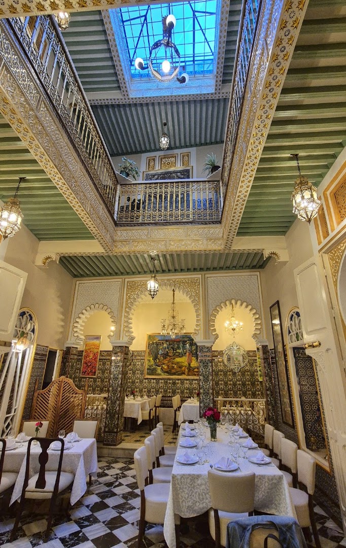 El Reducto: beautiful interior and professional composition