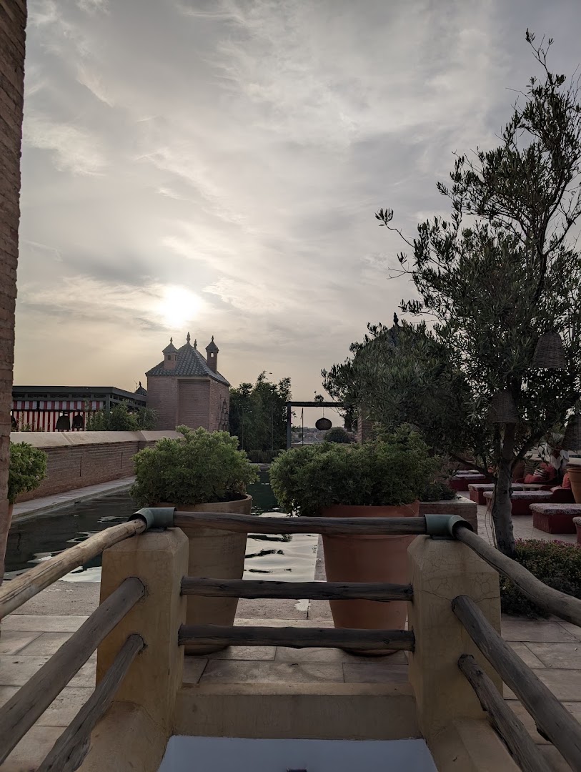 Galerie El Fenn: beautiful atmospheric venue terrace shot