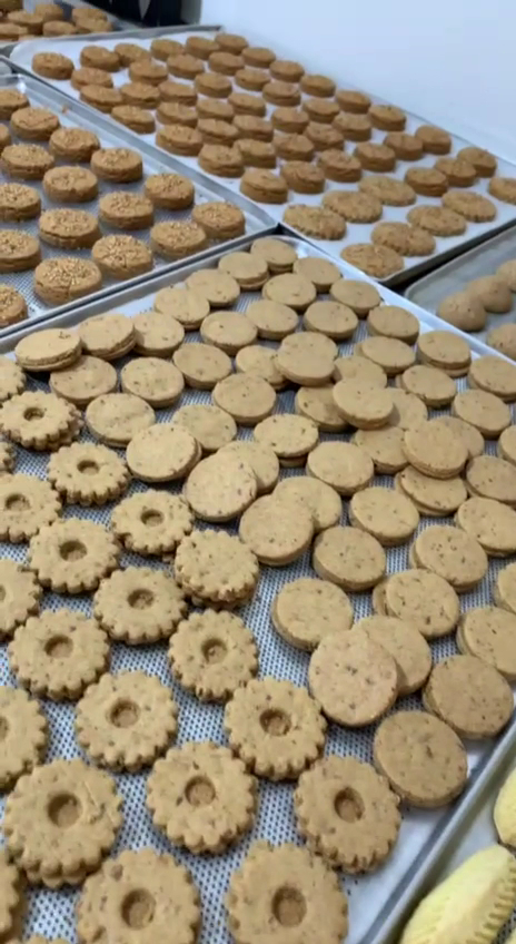 Golden Sweet: fresh products being prepared