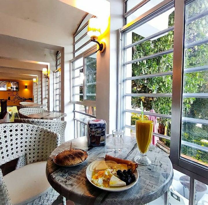 Riad Ouchak Café: inviting atmosphere and appetizing food