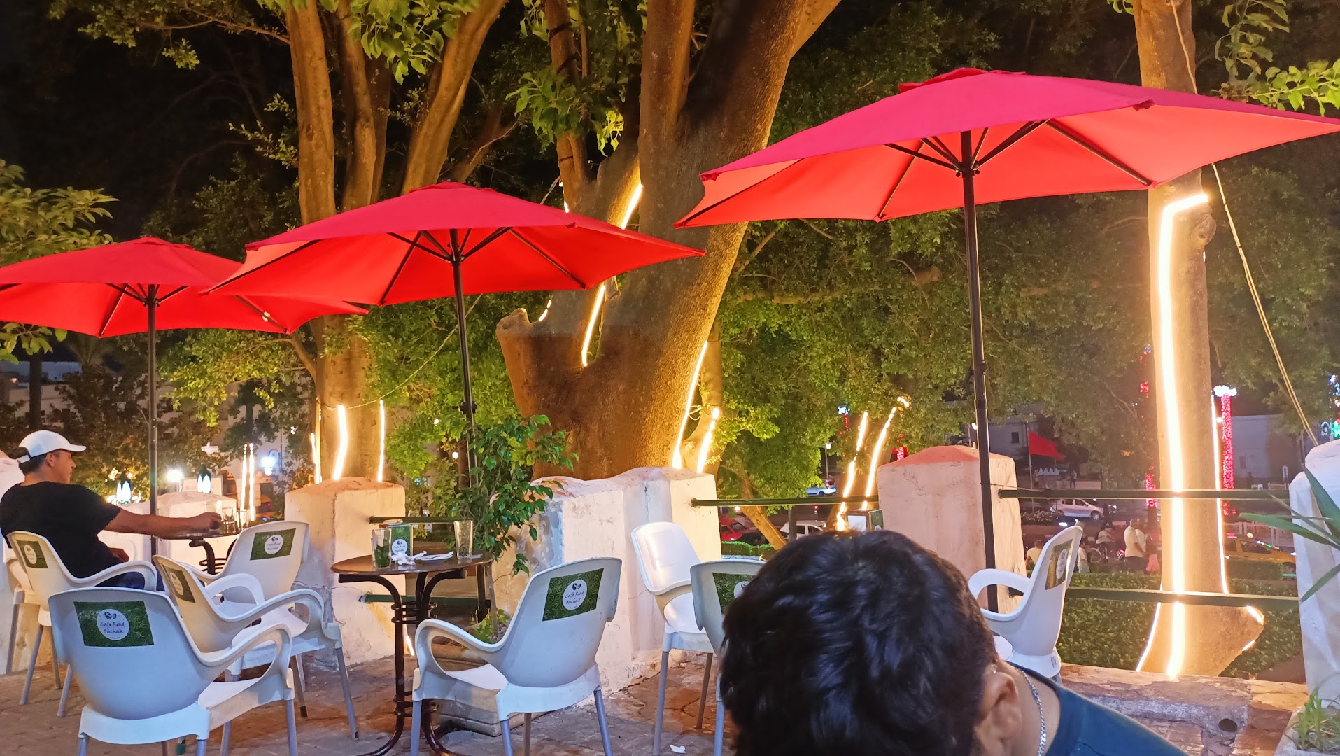 Riad Ouchak Café: inviting outdoor terrace atmosphere