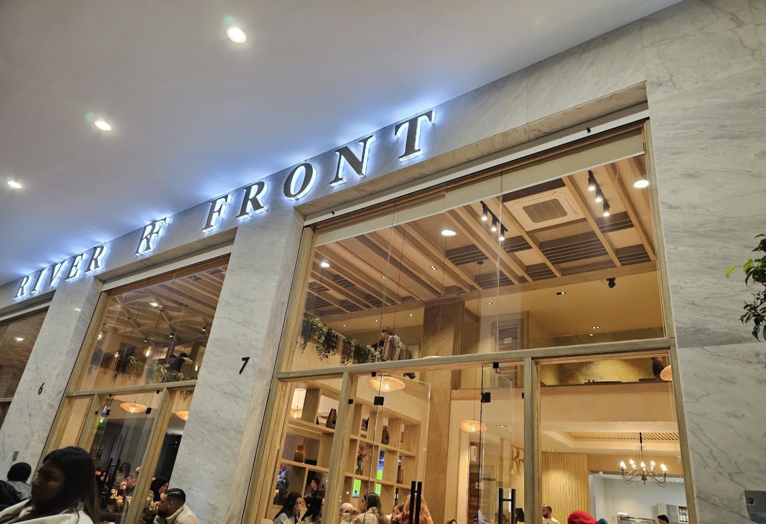 River Front Café & Restaurant: clear view of venue exterior