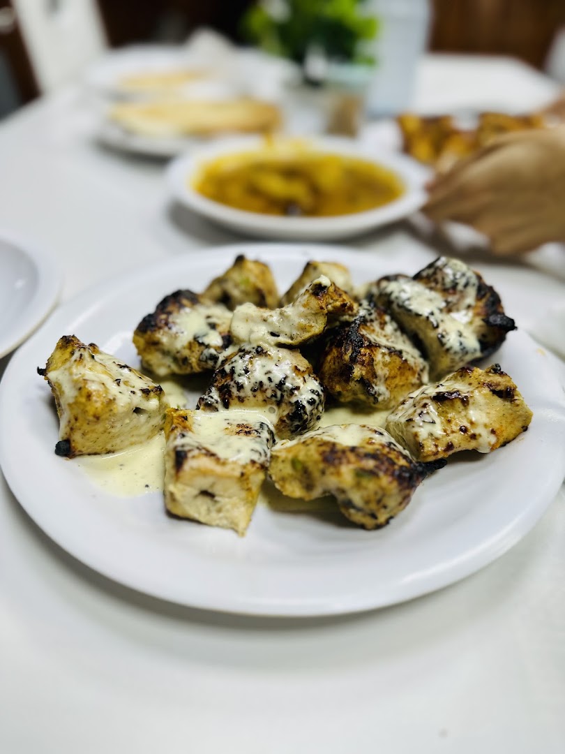 Paraiso Restaurant: appetizing photo of restaurant food