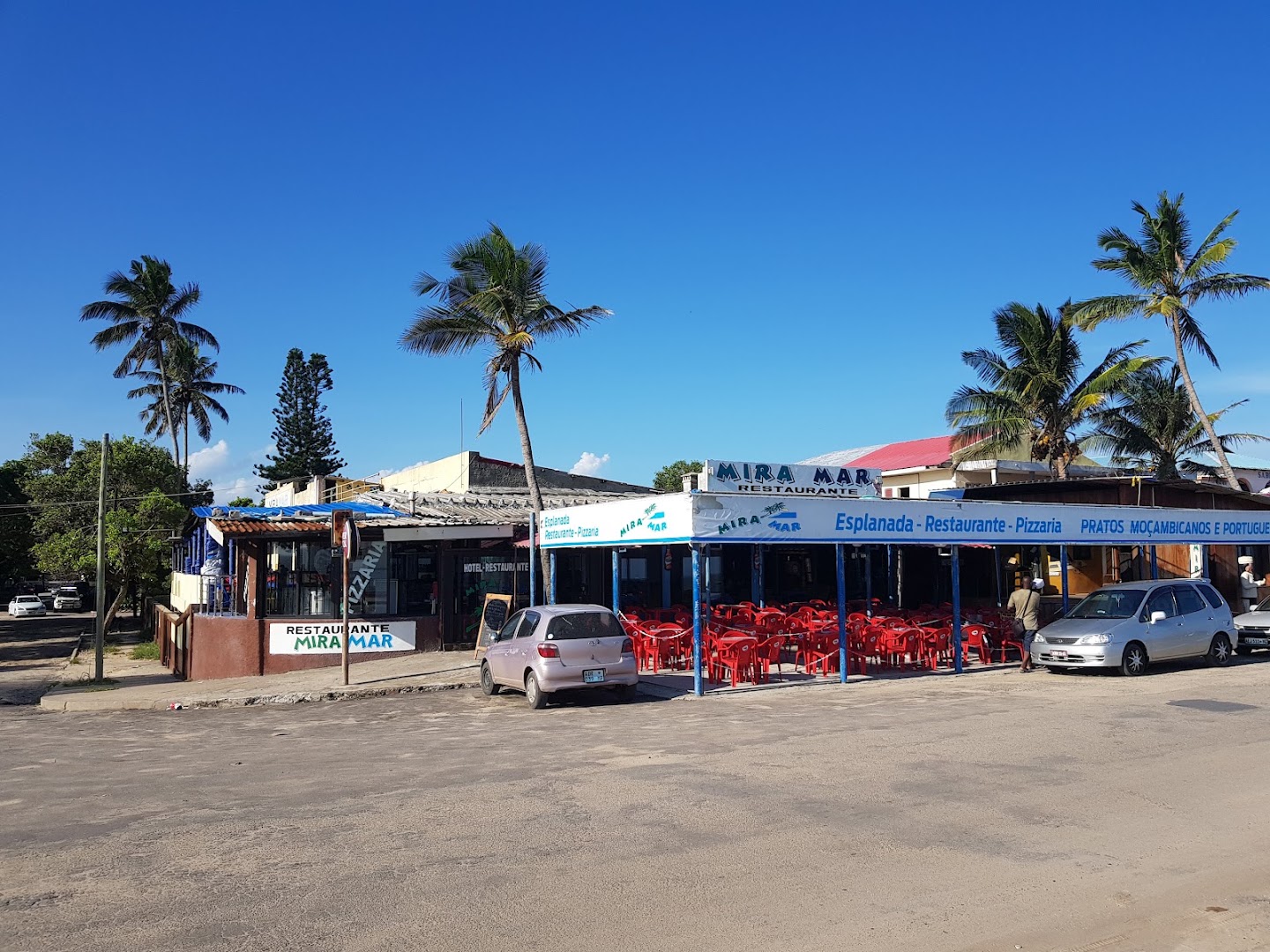 Restaurante MiraMar (Beira): clear exterior view of restaurant