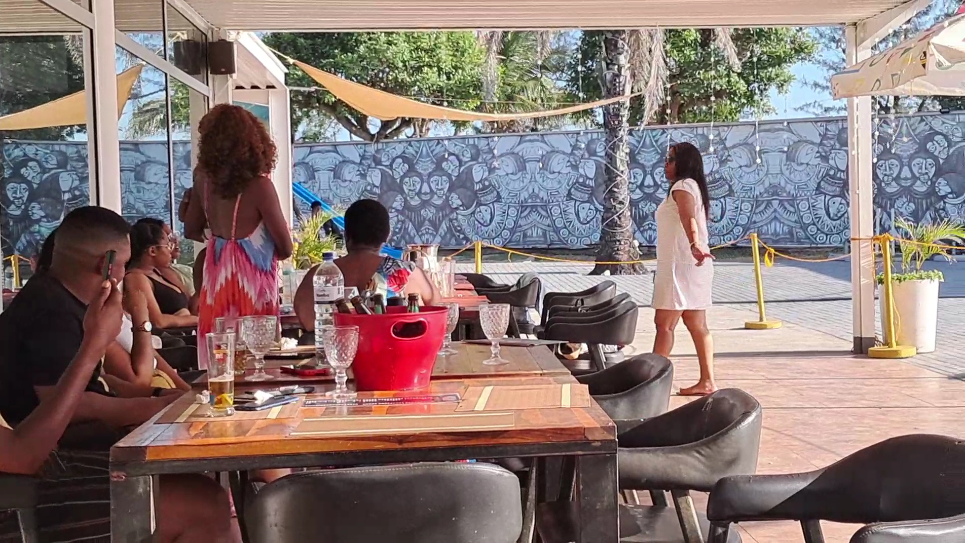 Restaurante Solange: inviting restaurant terrace atmosphere