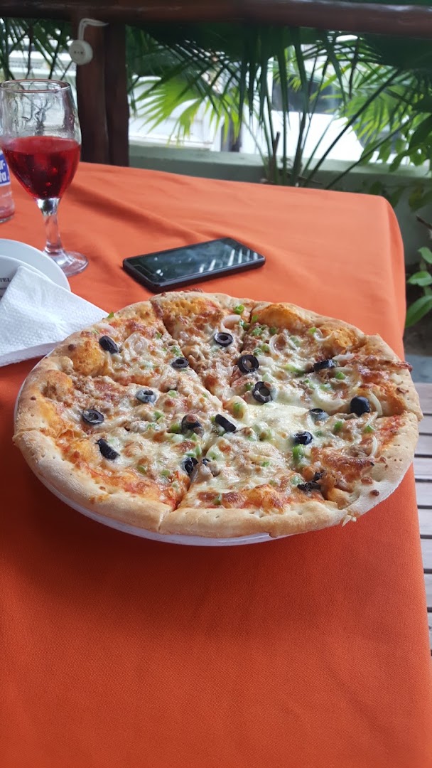 Verdinho's Restaurant: appetizing photo of restaurant food