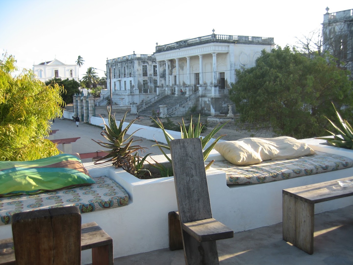 Flor de Rosa rooftop: attractive rooftop atmosphere and view