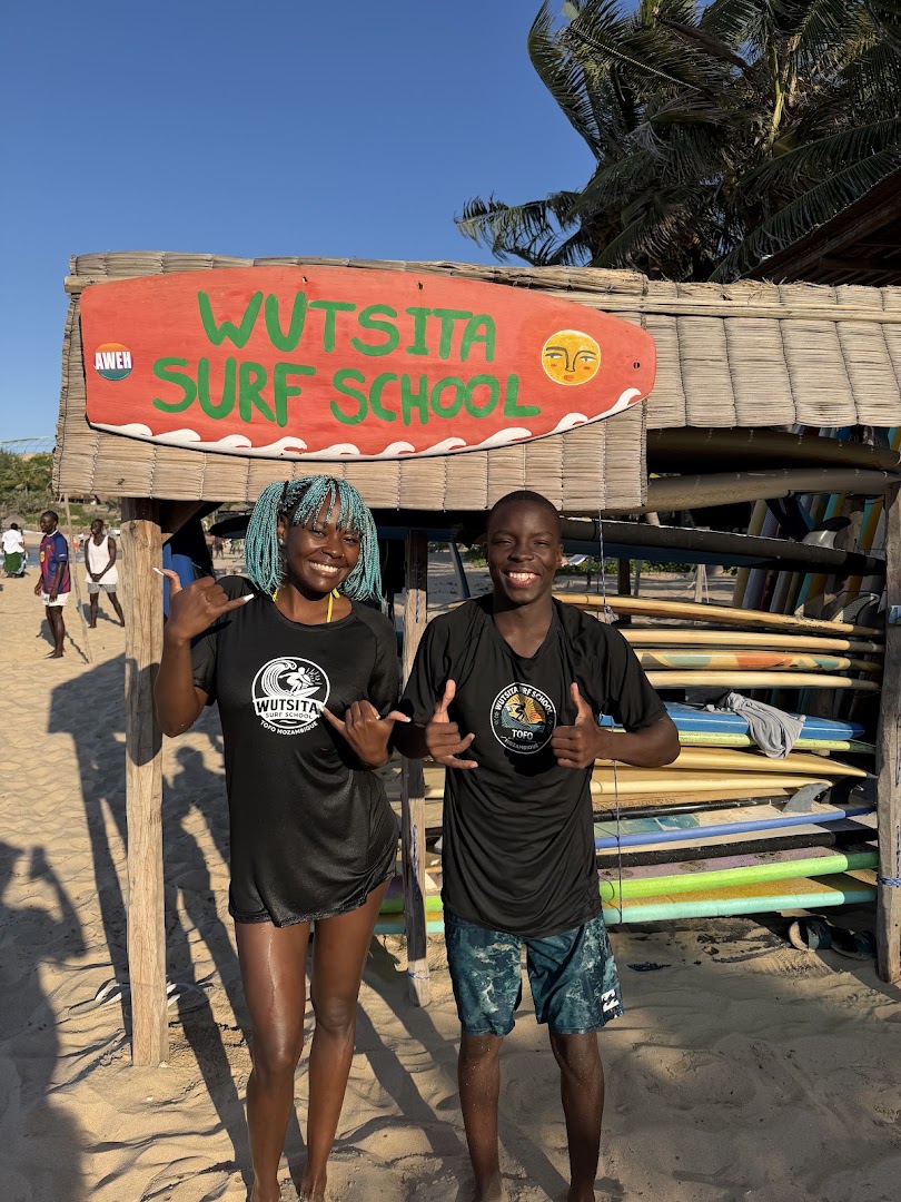 Wutsita Surf School: friendly staff at the shop