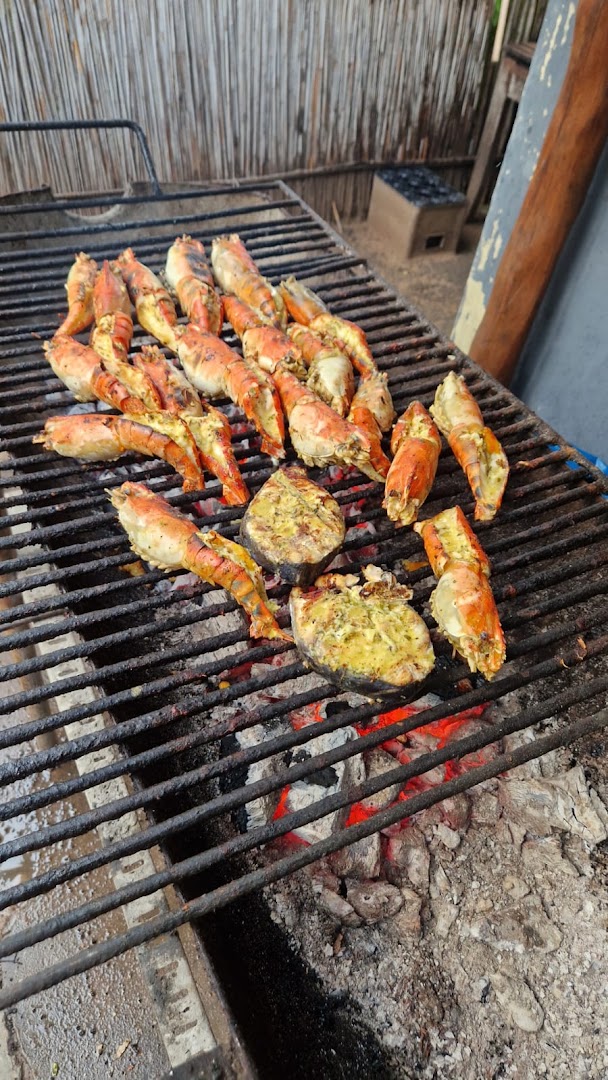 Jenny's Bar & Restaurant: appetizing photo of grilled seafood