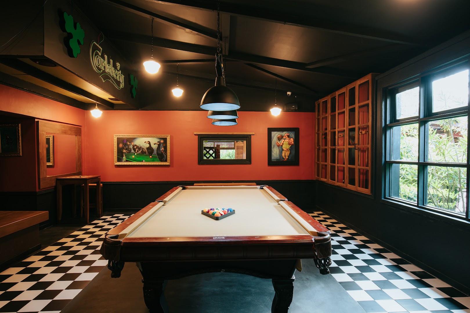 Dodo Yangon: high quality interior atmosphere shot