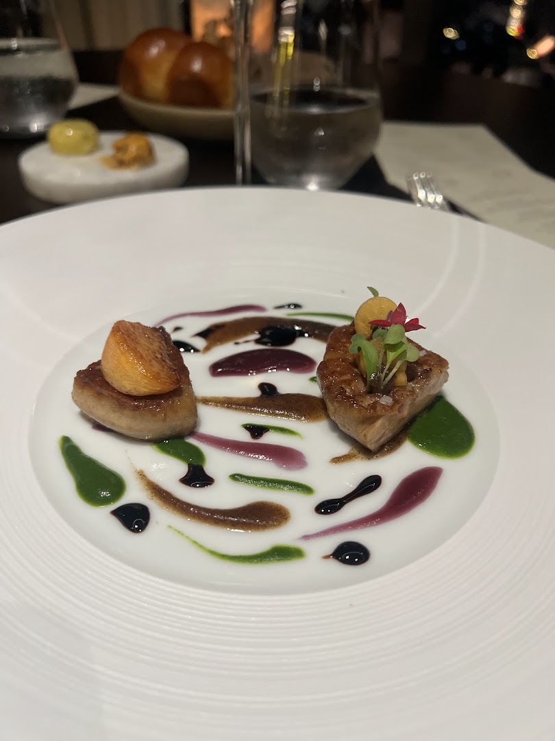 Echo Dining: high quality food presentation
