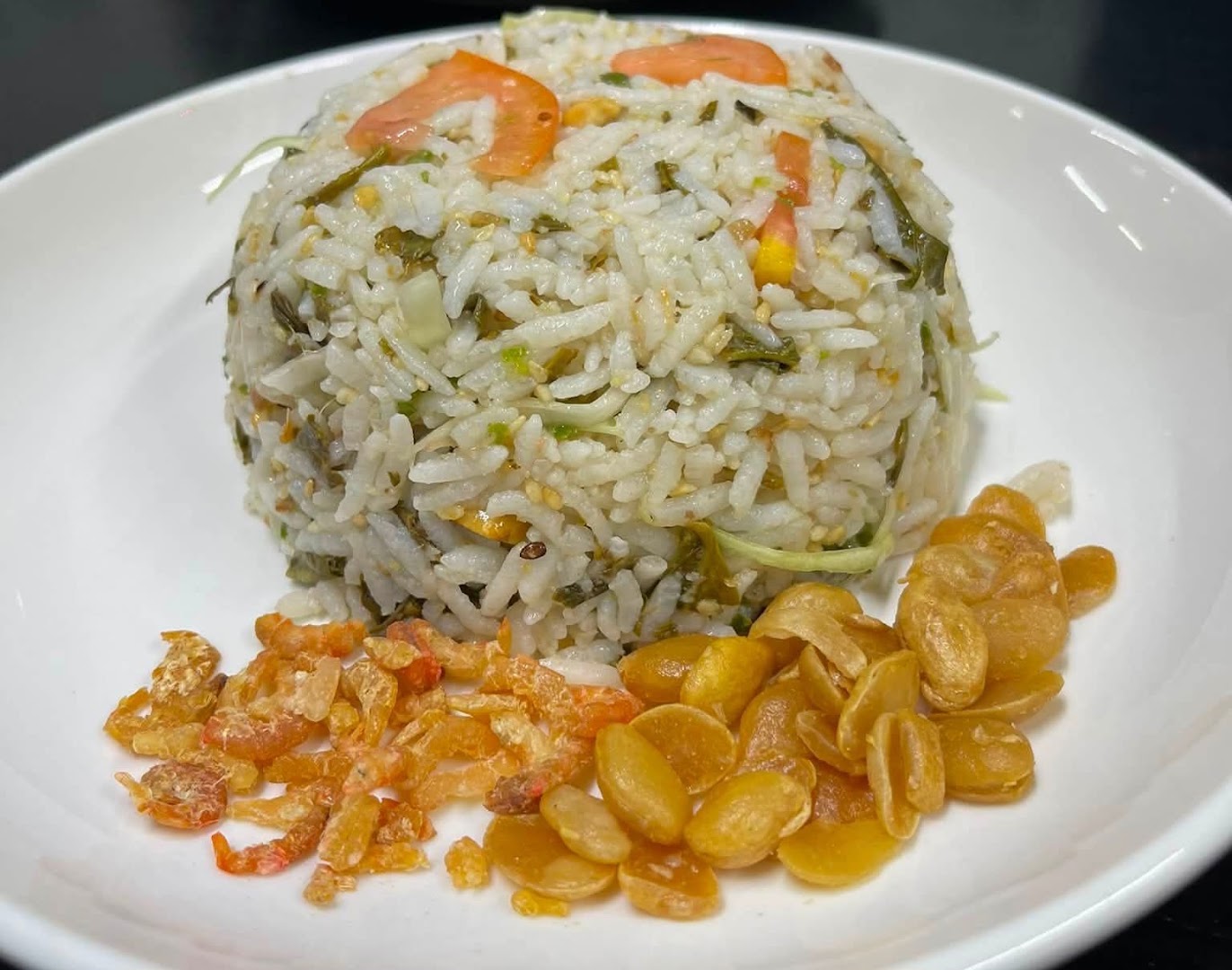 Lwan Sar: appetizing, clear photo of food