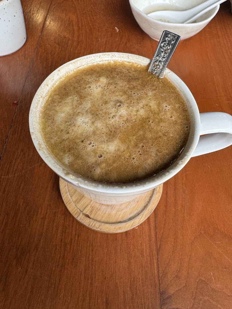 Myaing Tea House: appetizing photo of tea drink