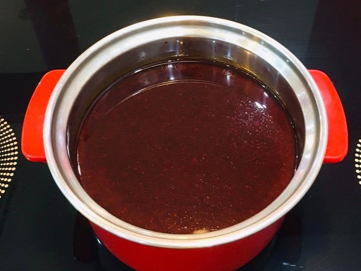 Par Par Hotpot: clear photo of hotpot broth