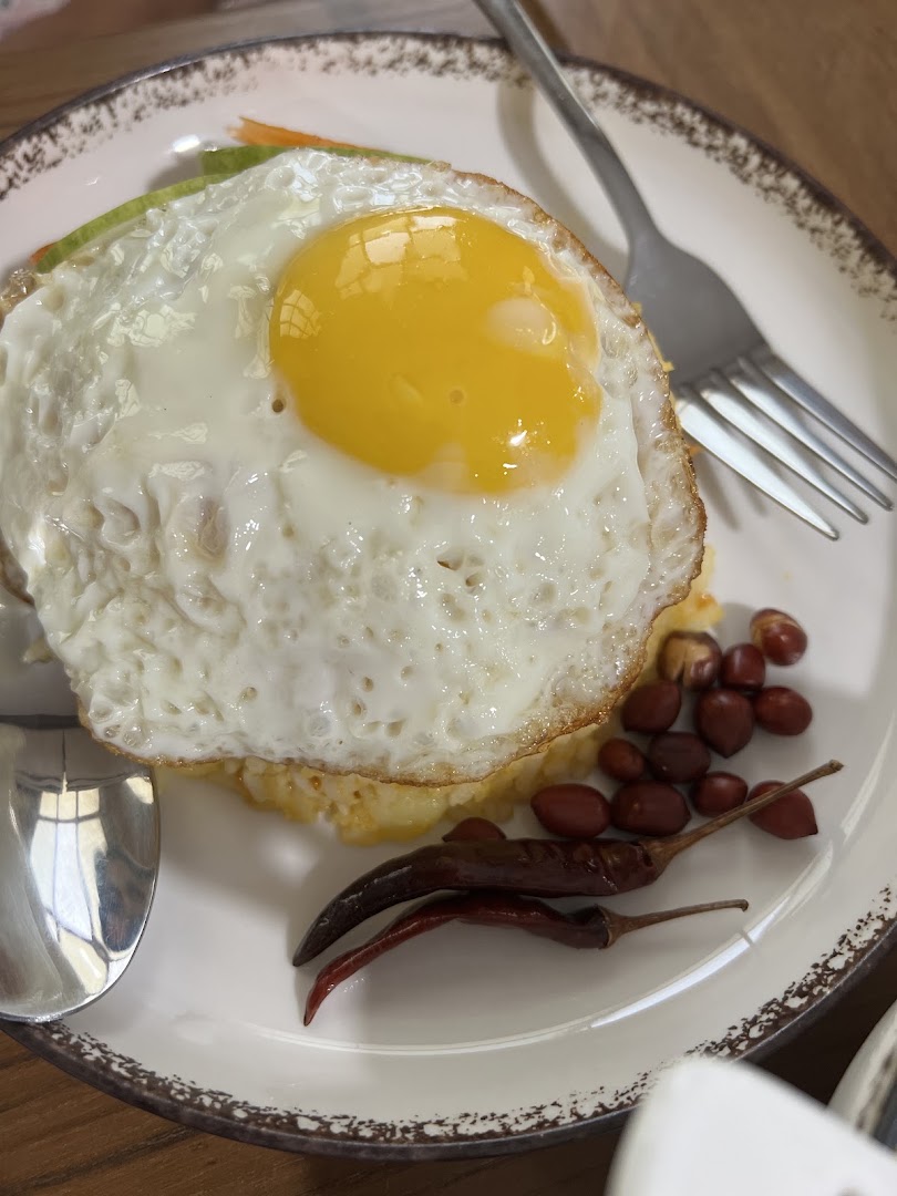 Thalawaddy Café: appetizing photo of breakfast dish