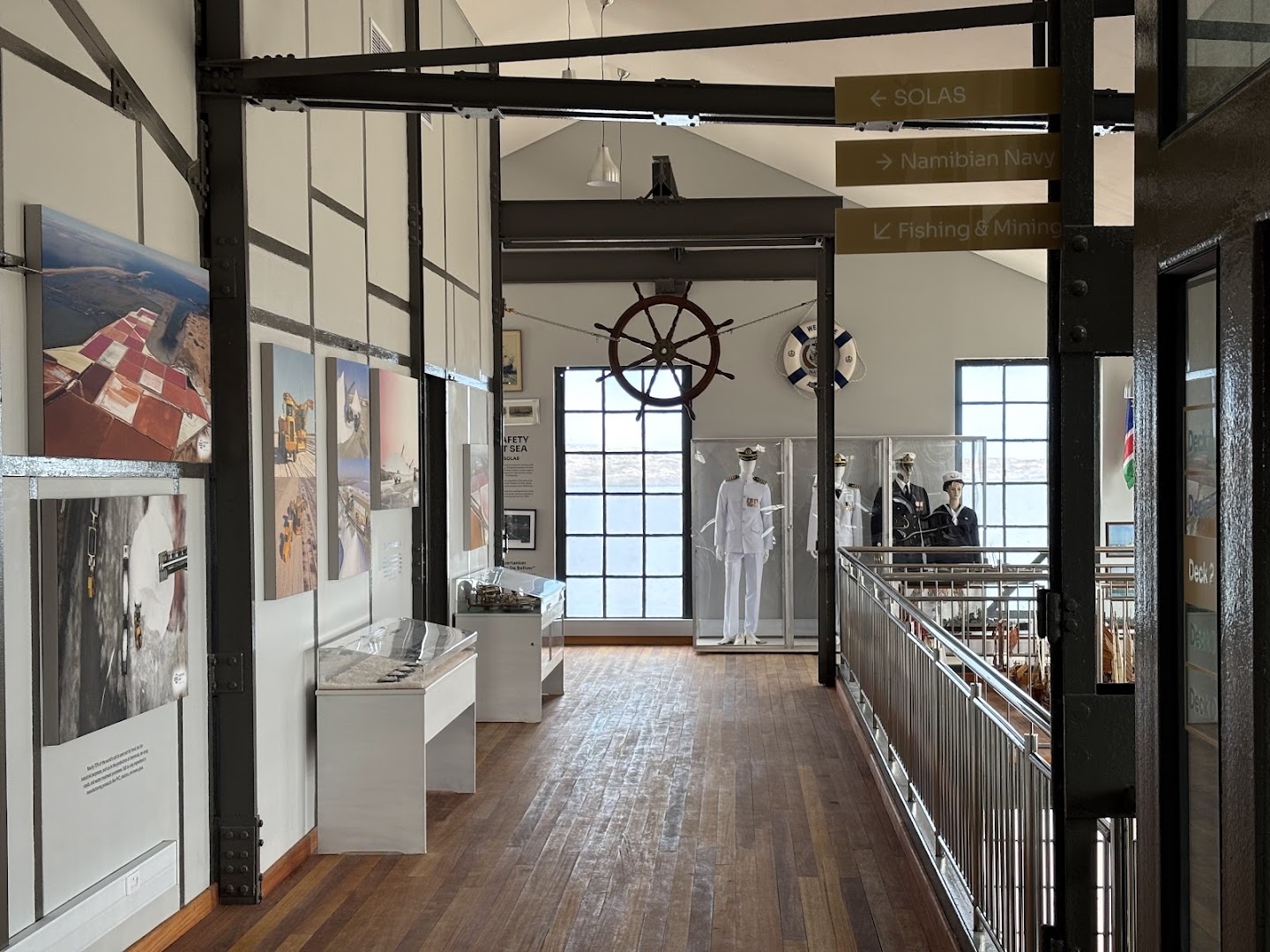 Namibia Maritime Museum: clear view of museum exhibits