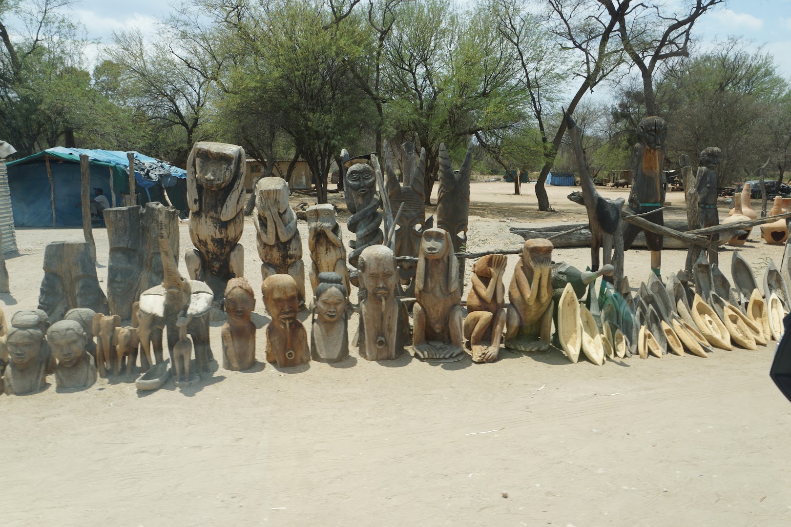 Okahandja Mbangura Woodcarvers Craft Market: products sold at market