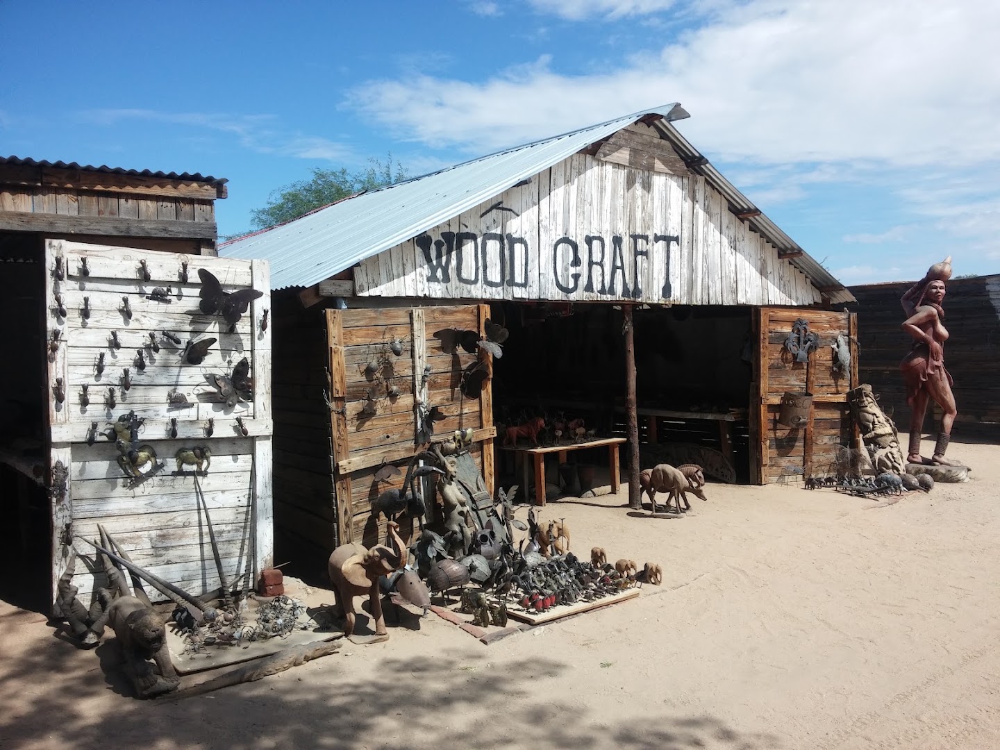 Okahandja Mbangura Woodcarvers Craft Market: clear storefront showing products displayed